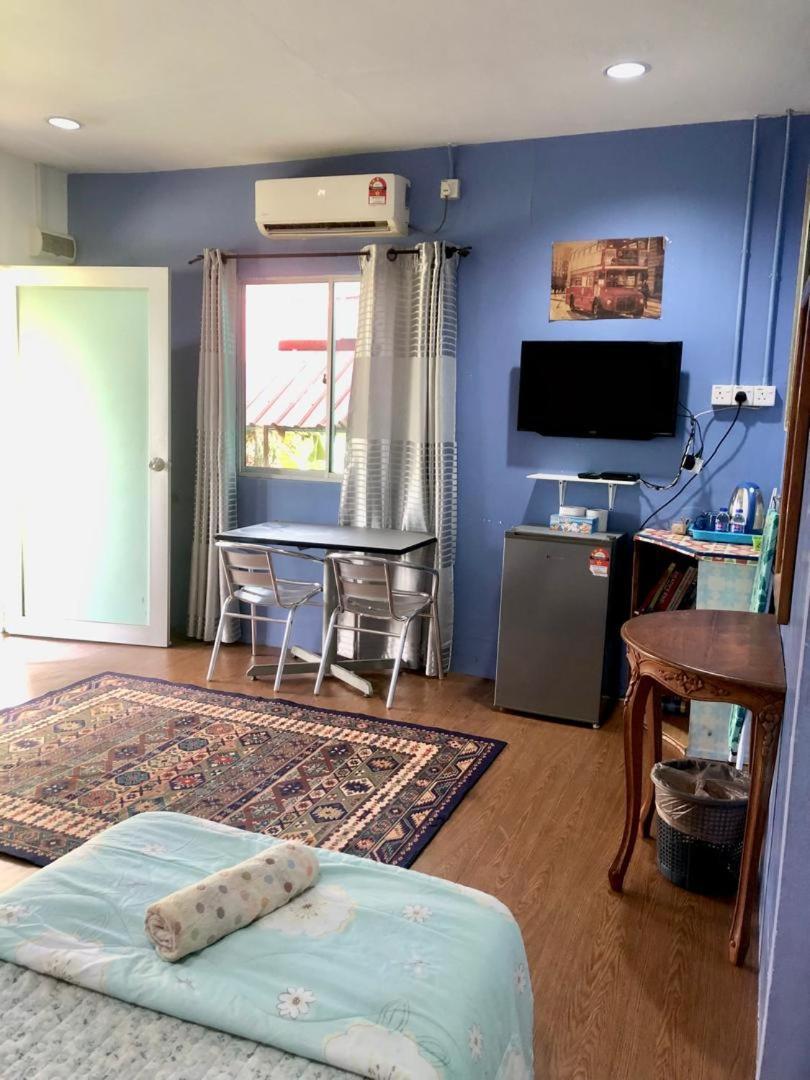 Wan'S Roomstay Langkawi Pantai Cenang  Exterior foto